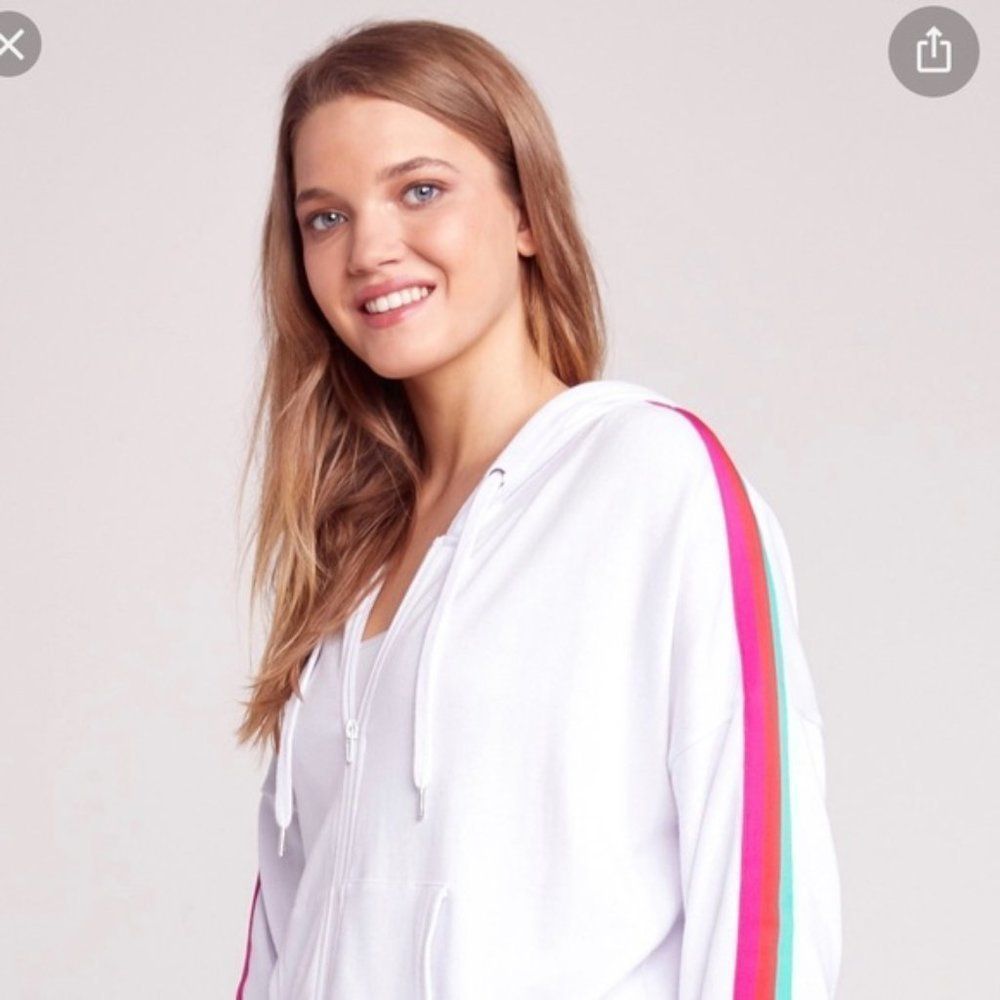 Bb Dakota Hoodie